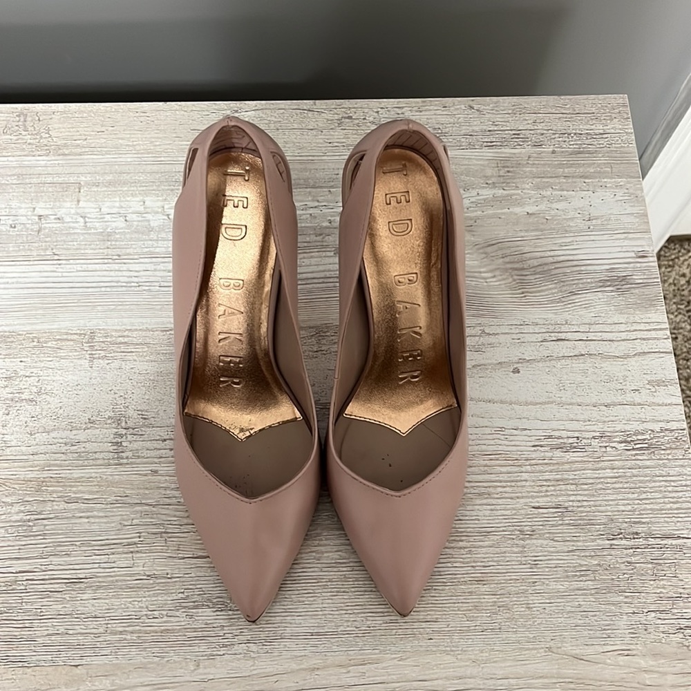 Ted Baker Leather Cut Out High Heel Court Shoe